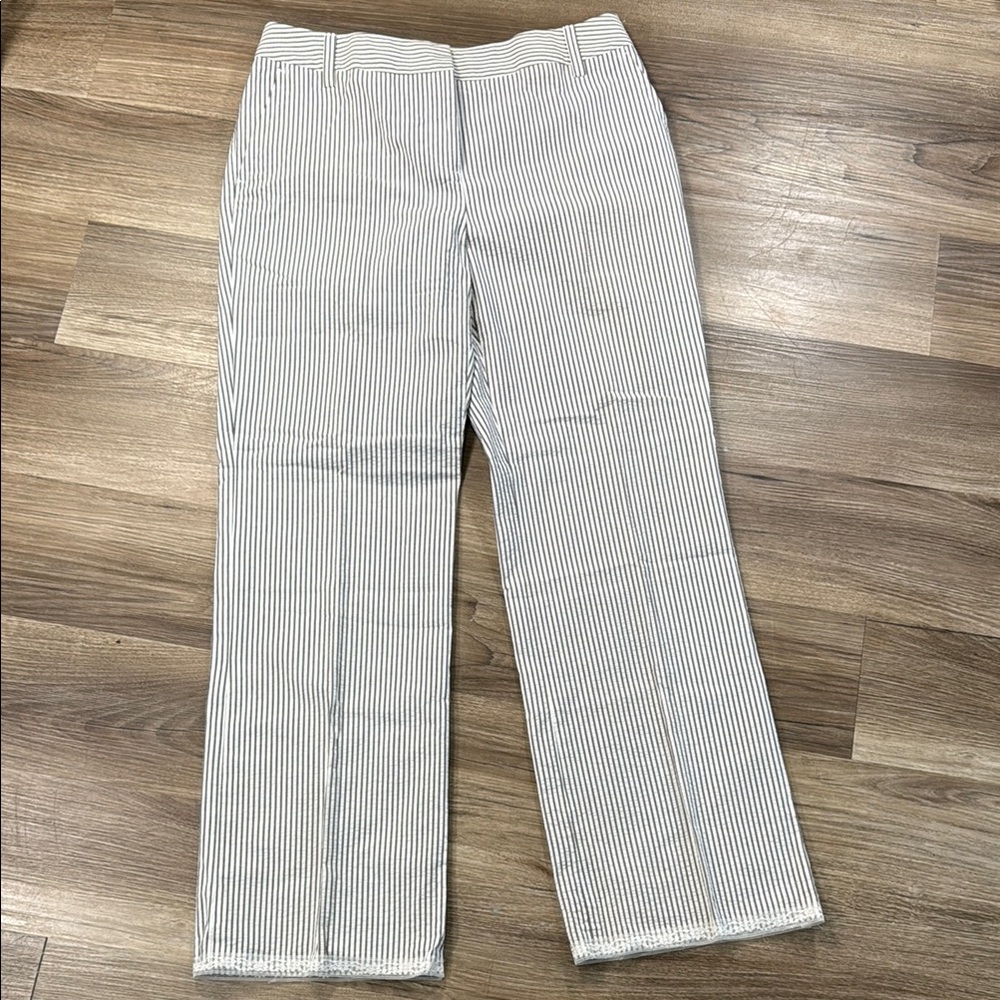 Liz Claiborne Women's Size 10 Pin Stripped Trousers White Black‎ Seersucker Lace